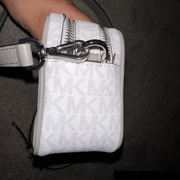 MK Michael Kors Connie Small Camera Bag - Picture 5 of 11